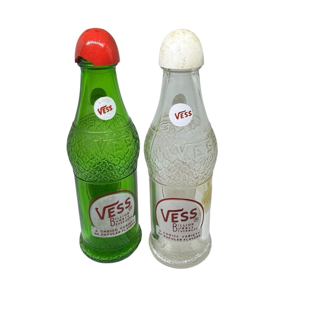 1959 Vintage VESS Billion Bubble Beverages Soda Pop Bottle Salt & Pepper Shakers